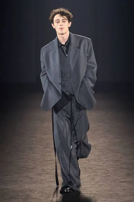 Ann Demeulemeester — romantisme sombre Anvers
